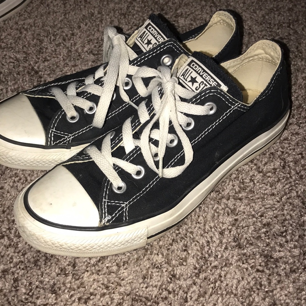 black low top converse